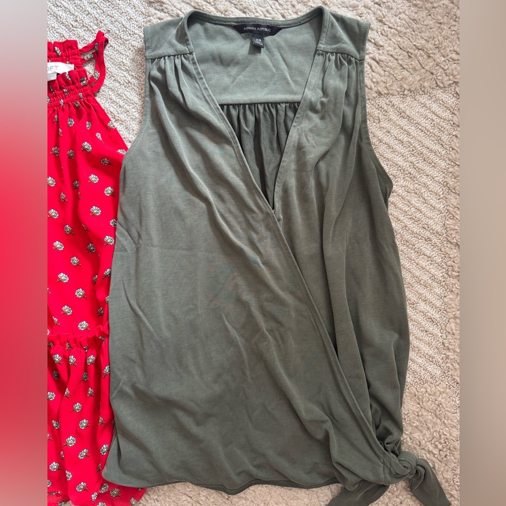 3 Tank top bundle - LOFT and Banana Republic - Picture 2 of 4